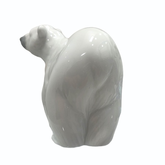 LLADRO POLAR BEAR WALKING FIGURINE - Picture 14 of 16